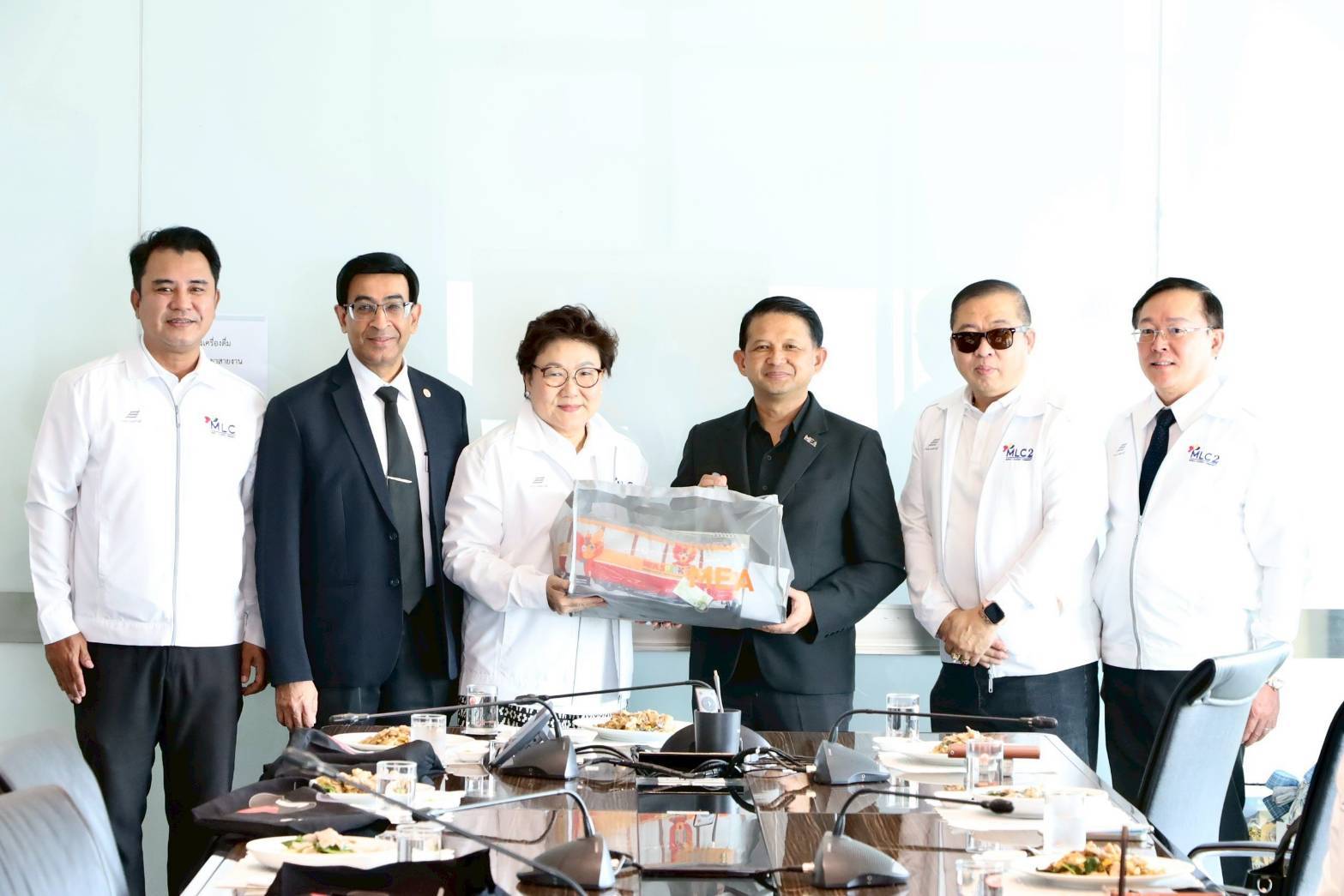 %e0%b8%9c%e0%b8%b9%e0%b9%89%e0%b8%a7%e0%b9%88%e0%b8%b2%e0%b8%94%e0%b8%b4%e0%b8%8a%e0%b8%a7%e0%b8%b1%e0%b8%92%e0%b8%99%e0%b9%8c%e0%b8%9e%e0%b8%a3%e0%b9%89%e0%b8%ad%e0%b8%a1%e0%b8%ab%e0%b8%99%e0%b8%b8