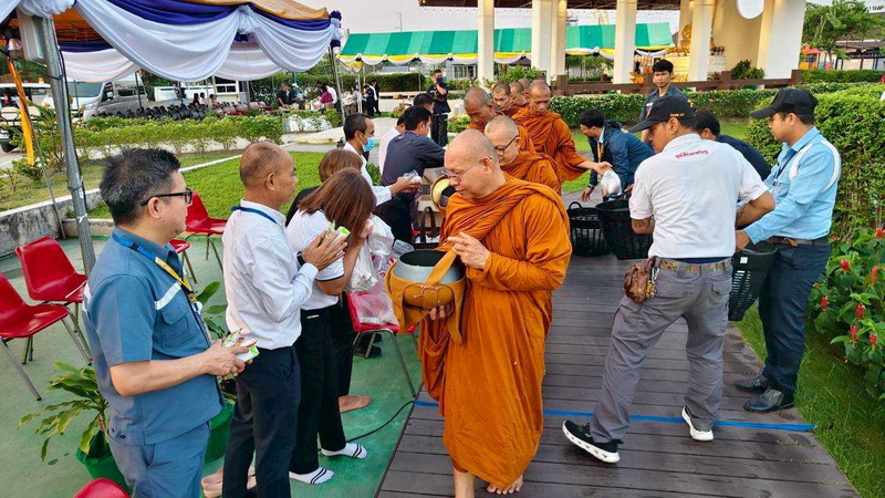 %e0%b8%8a%e0%b8%b2%e0%b8%a7%e0%b9%82%e0%b8%a3%e0%b8%87%e0%b9%83%e0%b8%95%e0%b9%89%e0%b8%9e%e0%b8%a3%e0%b9%89%e0%b8%ad%e0%b8%a1%e0%b9%83%e0%b8%88%e0%b8%a3%e0%b9%88%e0%b8%a7%e0%b8%a1%e0%b8%aa%e0%b8%a7