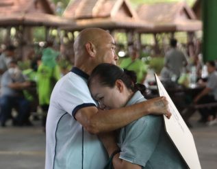 %e0%b9%80%e0%b8%ae%e0%b8%b5%e0%b8%a2%e0%b9%80%e0%b8%ad%e0%b8%b5%e0%b9%8b%e0%b8%a2%e0%b8%a7-%e0%b8%aa%e0%b8%b8%e0%b8%94%e0%b9%83%e0%b8%88-%e0%b8%9c%e0%b8%b9%e0%b9%89%e0%b8%9a%e0%b8%a3%e0%b8%b4%e0%b8%ab